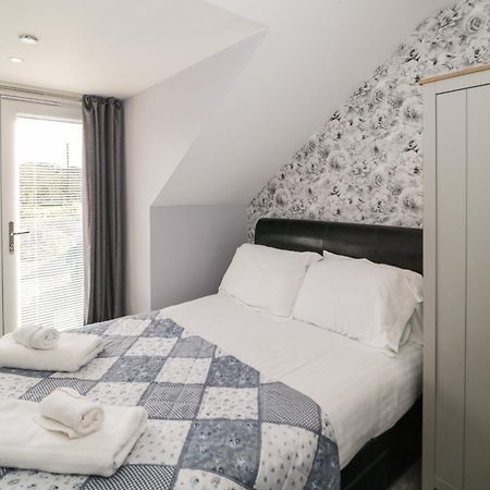 Big Azzles Villa Benllech Eksteriør bilde